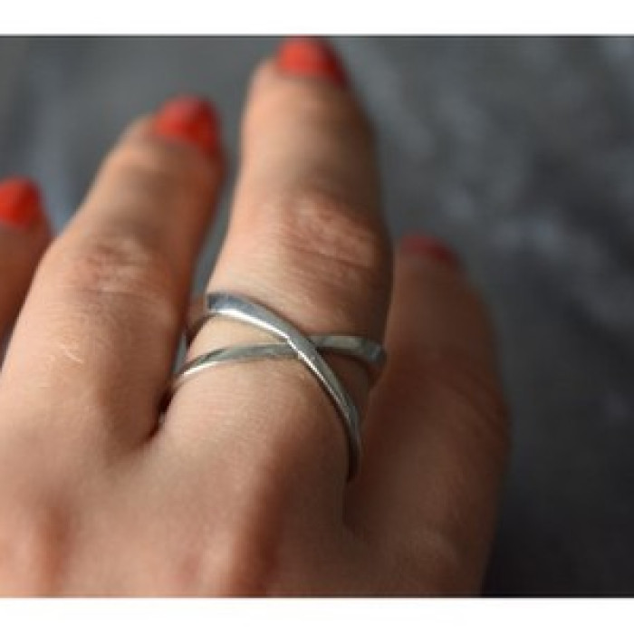 Handmade 925 Sterling Silver Ring Size 7.5