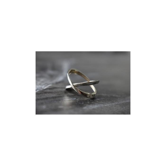 Handmade 925 Sterling Silver Ring Size 7.5