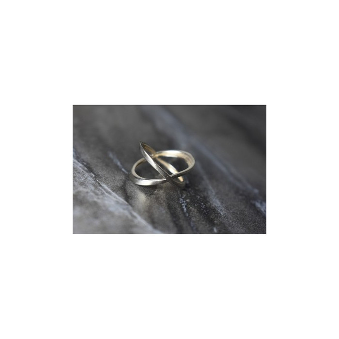 Handmade 925 Sterling Silver Ring Size 7.5