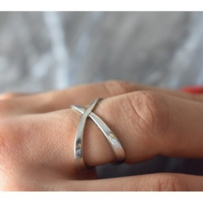 Handmade 925 Sterling Silver Ring Size 7.5