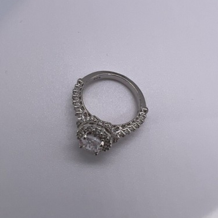 925 Sterling Silver CZ Ring Size 5.5