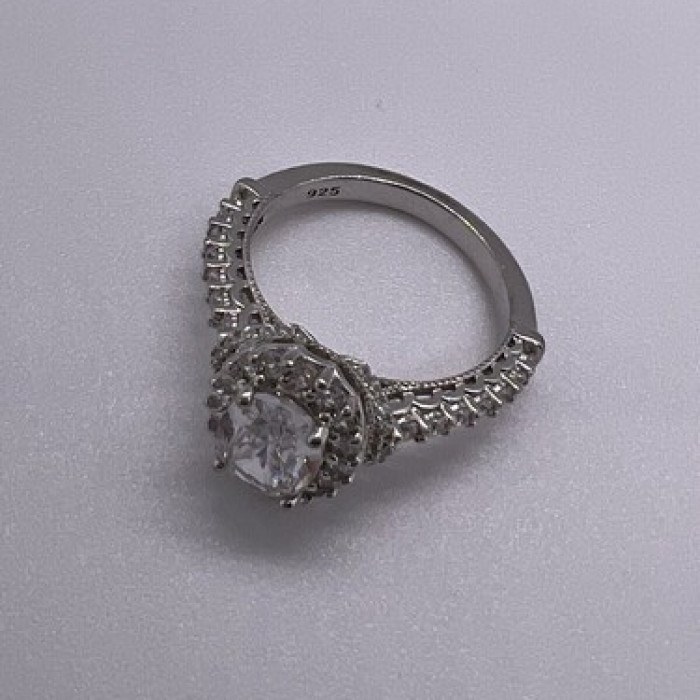 925 Sterling Silver CZ Ring Size 5.5
