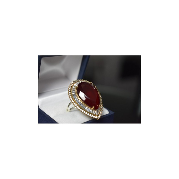 925 Sterling Silver with Gilding Red Alpanite  Ring Size 9.5