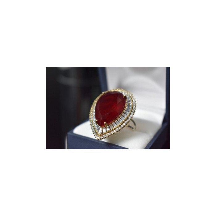 925 Sterling Silver with Gilding Red Alpanite  Ring Size 9.5