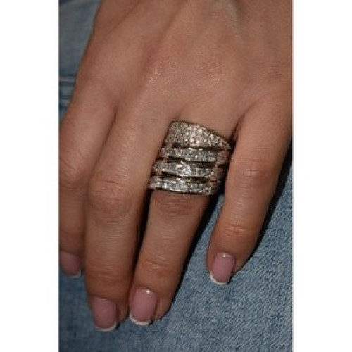 Beautiful 925 Sterling Silver CZ Ring Size 6.5