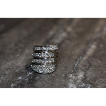 Beautiful 925 Sterling Silver CZ Ring Size 6.5