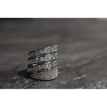 Beautiful 925 Sterling Silver CZ Ring Size 6.5