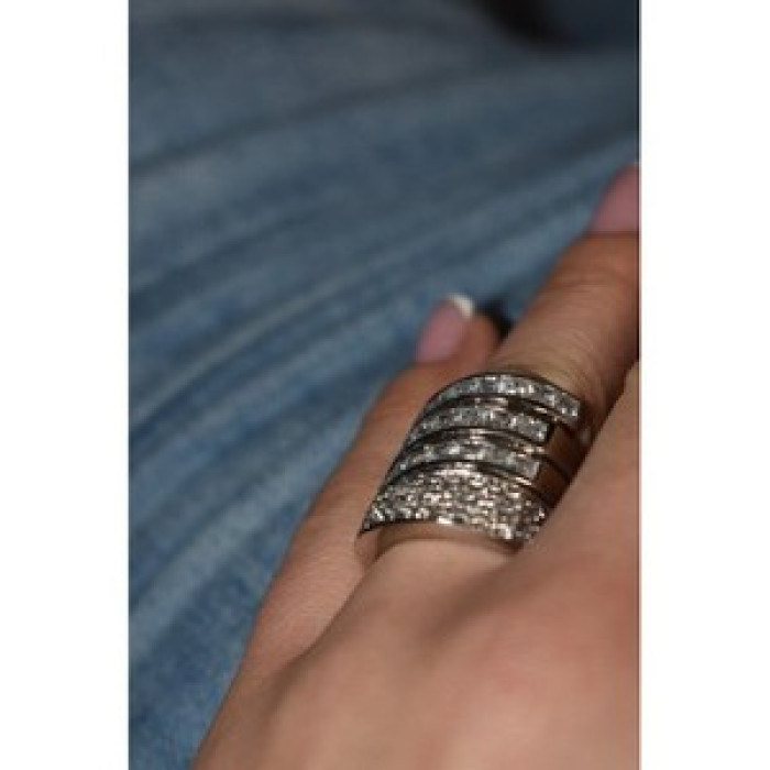 Beautiful 925 Sterling Silver CZ Ring Size 6.5