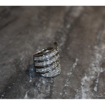 Beautiful 925 Sterling Silver CZ Ring Size 6.5