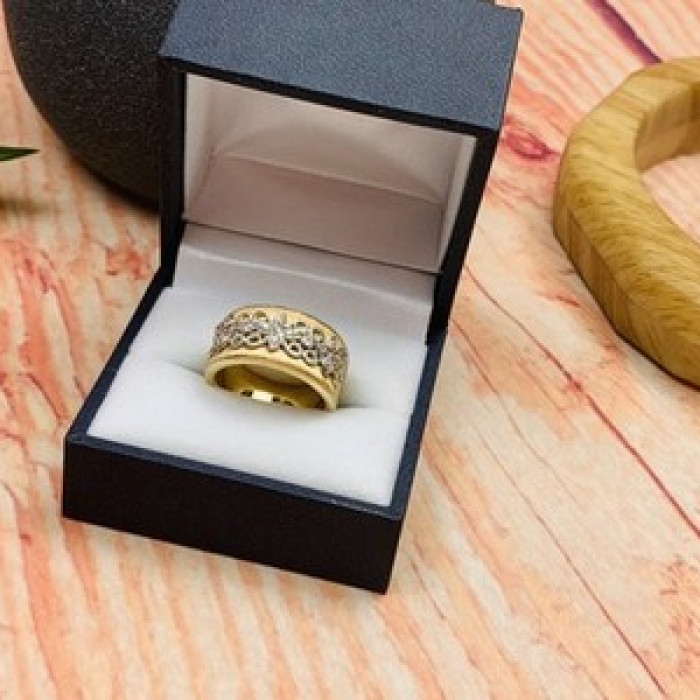 925 Sterling Silver Gold Plated CZ Ring Size 7