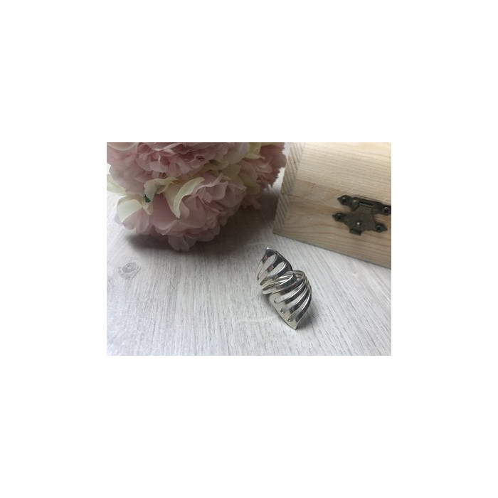 925 Sterling Silver Ring Size 7.5 (Adjustable)