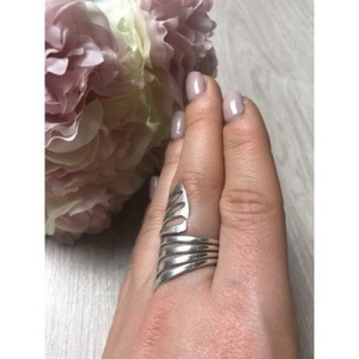 925 Sterling Silver Ring Size 7.5 (Adjustable)