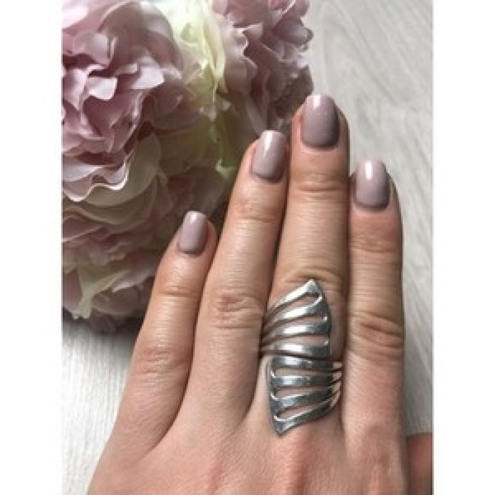 925 Sterling Silver Ring Size 7.5 (Adjustable)
