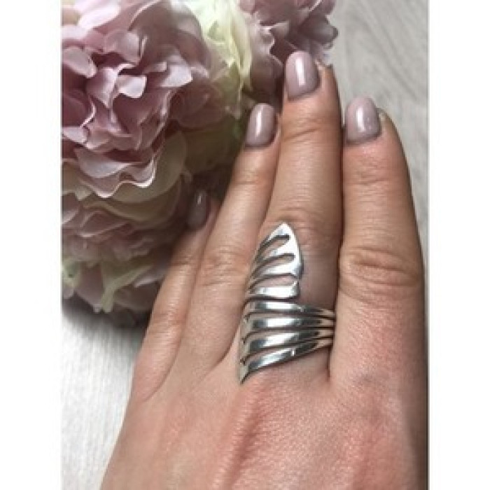 925 Sterling Silver Ring Size 7.5 (Adjustable)