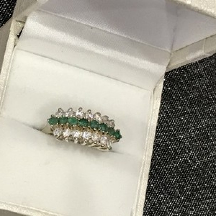 925 Sterling Silver White & Green CZ Ring Size 6.5