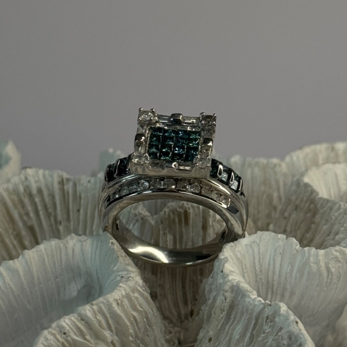 10K White Gold Aquamarine & White Topaz Ring Size 8