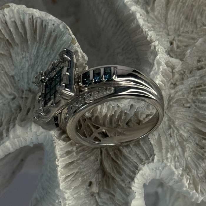10K White Gold Aquamarine & White Topaz Ring Size 8