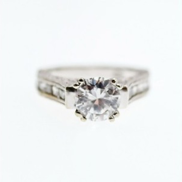925 Sterling Silver CZ Ring Size 7.5