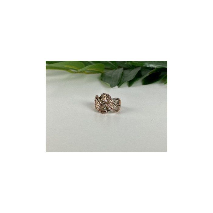 Beautiful Ring with CZ Size 7.5