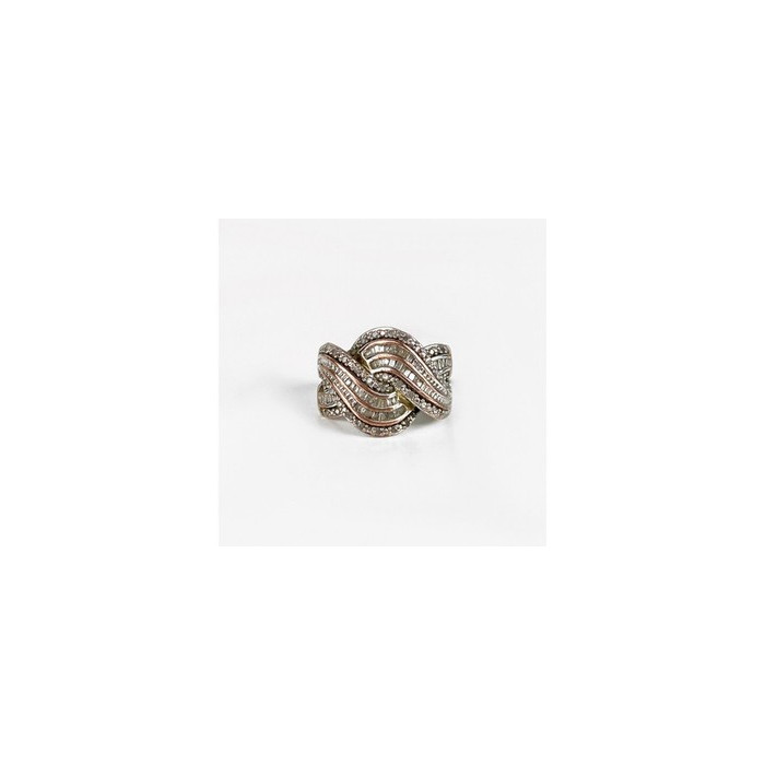 Beautiful Ring with CZ Size 7.5