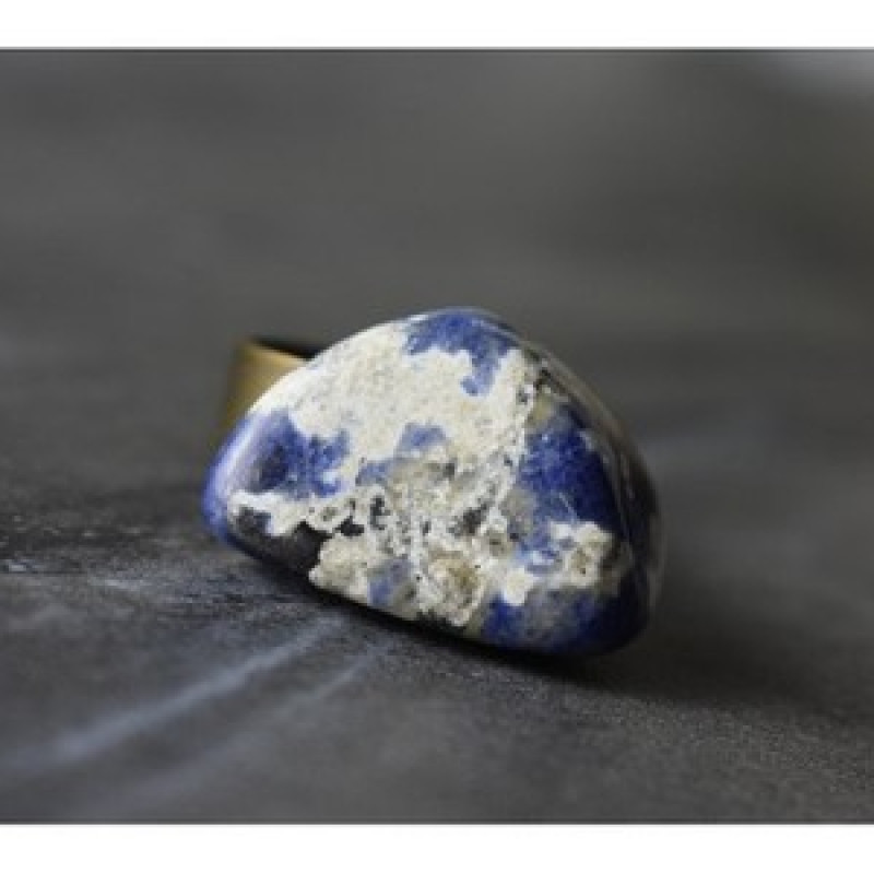 Designer's Ring with Sodalite Size 7.5