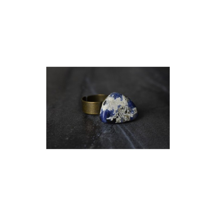 Designer's Ring with Sodalite Size 7.5