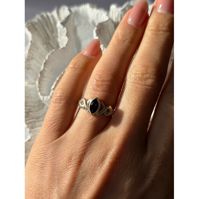 925 Sterling Silver Amethyst Ring Size 6.5