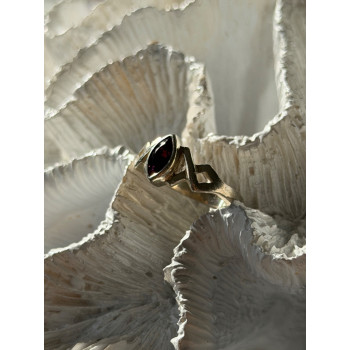 925 Sterling Silver Amethyst Ring Size 6.5