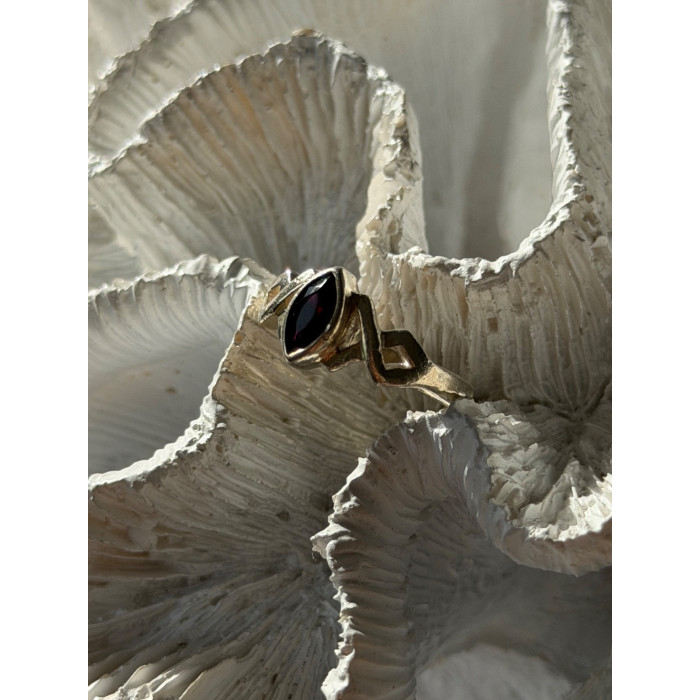 925 Sterling Silver Amethyst Ring Size 6.5