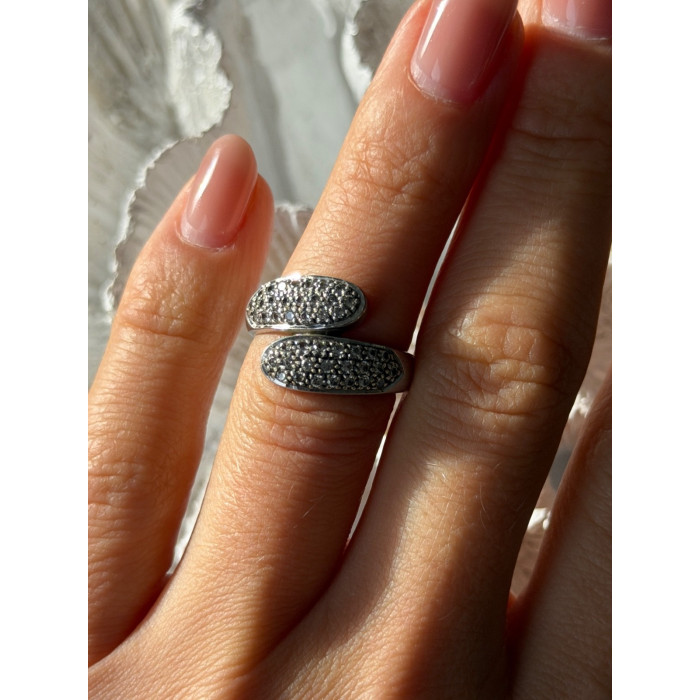 Lovely 925 Sterling Silver Cz Ring Size 6