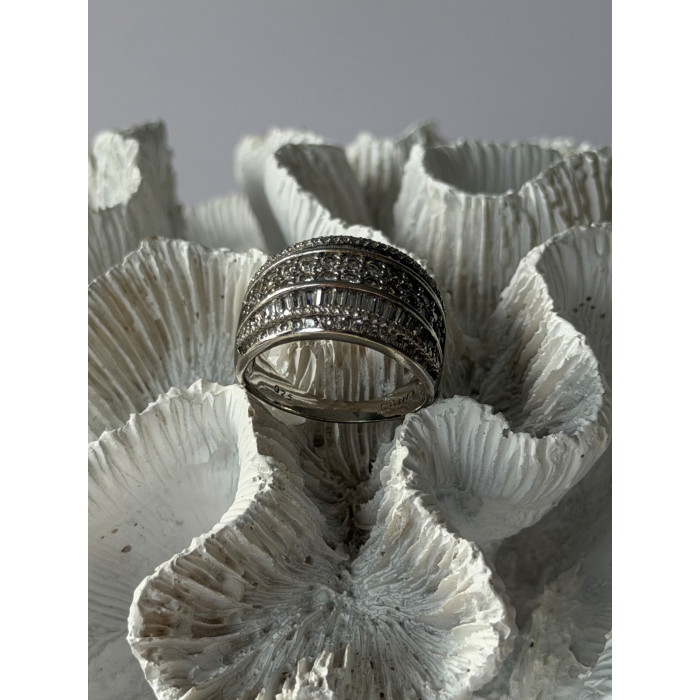 925 Sterling Silver Peridot Ring Size 6