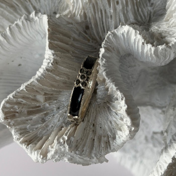 925 Sterling Silver Onyx & Marcasite Ring Size 6.5
