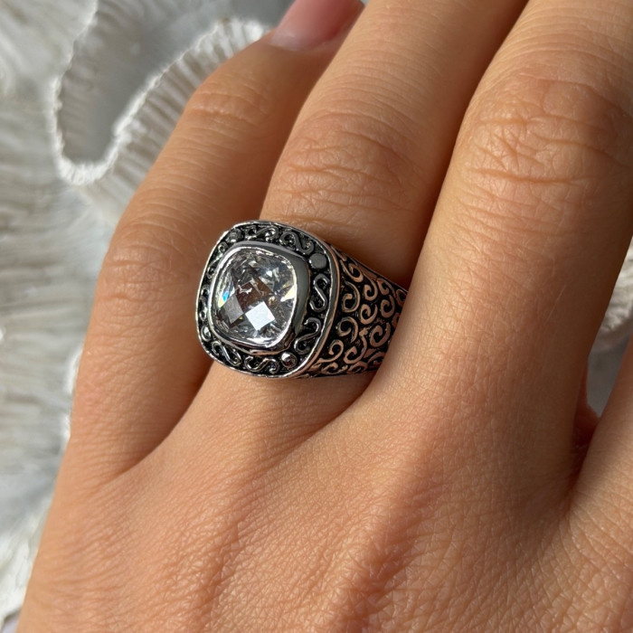 925 Sterling Silver White Spinel Ring Size 7