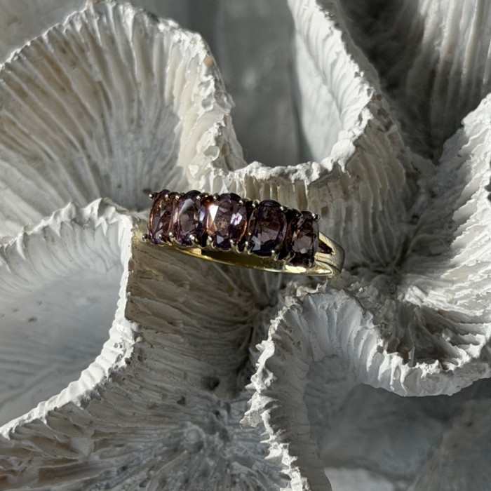925 Sterling Silver 5 Amethysts Ring Size 8