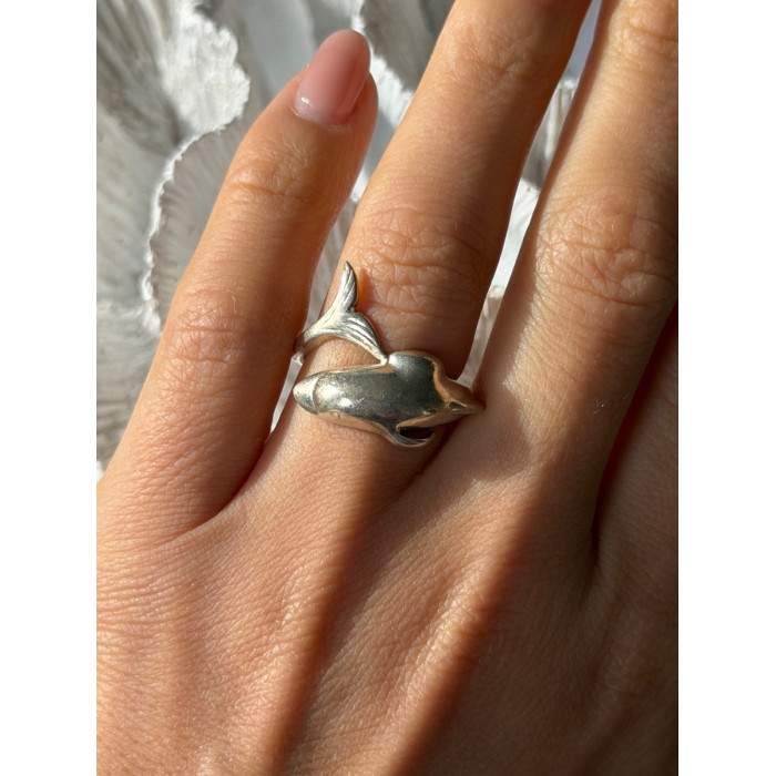 925 Sterling Silver Dolphin Ring Size 6.5