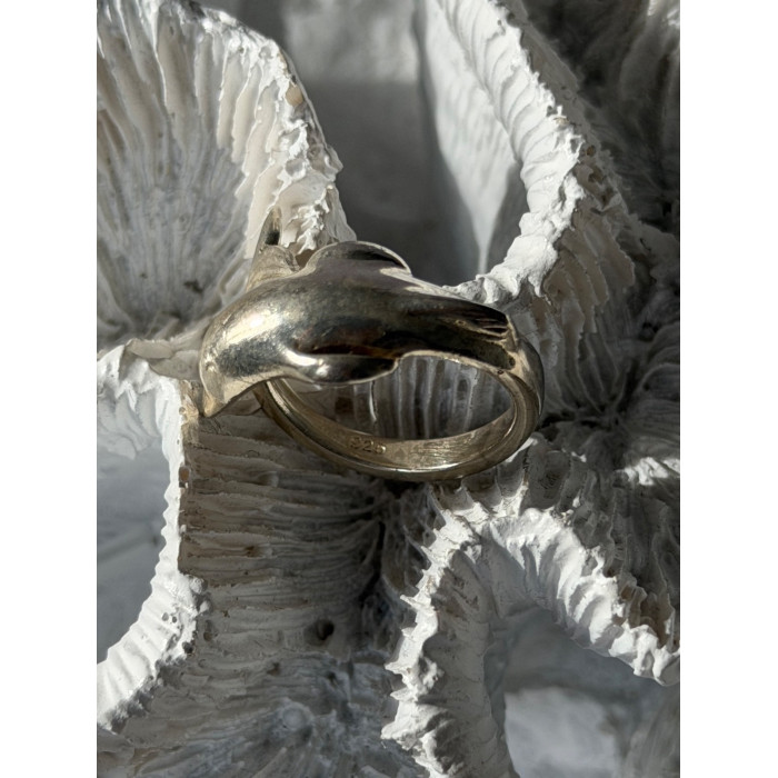 925 Sterling Silver Dolphin Ring Size 6.5