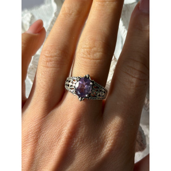 Vintage 925 Sterling Silver Amethyst Ring Size 8