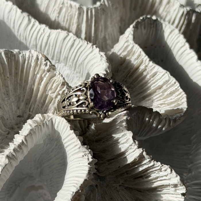 Vintage 925 Sterling Silver Amethyst Ring Size 8