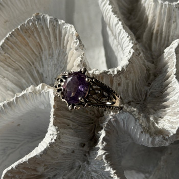 Vintage 925 Sterling Silver Amethyst Ring Size 8