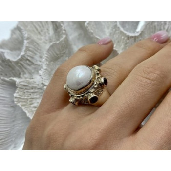Vintage 925 Sterling Silver Mother of Pearl & Garnet Ring Size 6.5