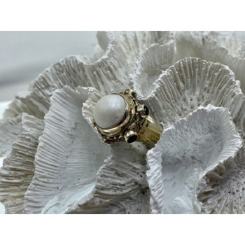 Vintage 925 Sterling Silver Mother of Pearl & Garnet Ring Size 6.5