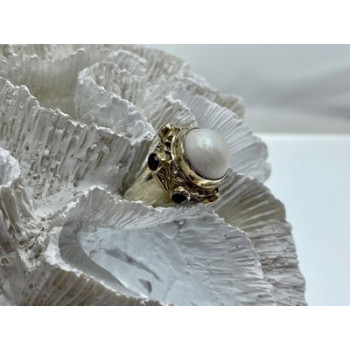 Vintage 925 Sterling Silver Mother of Pearl & Garnet Ring Size 6.5