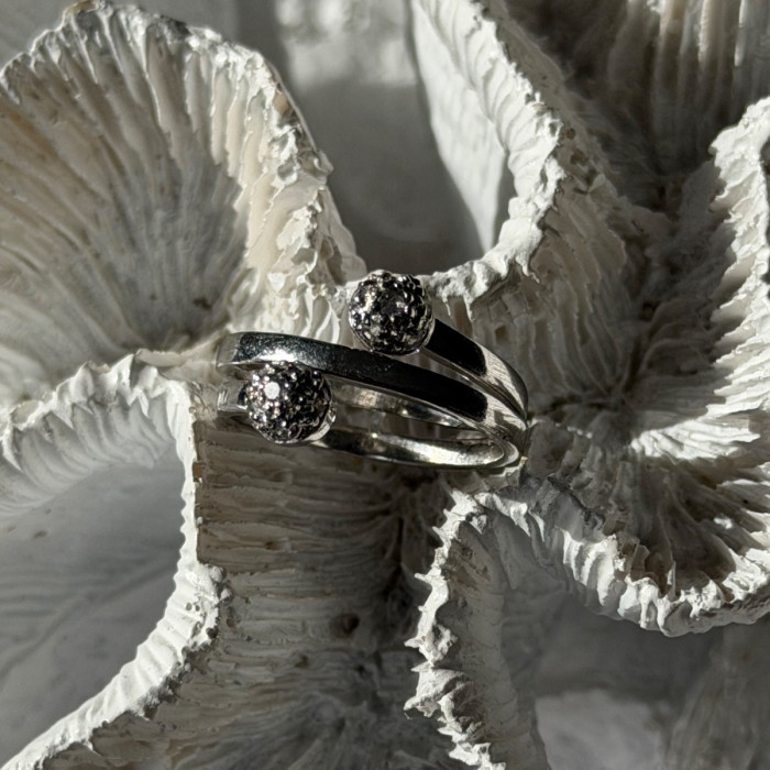 925 Sterling Silver White Topaz Ring Size 9