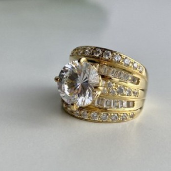 925 Sterling Silver Gold Plated CZ Ring Size 6.5