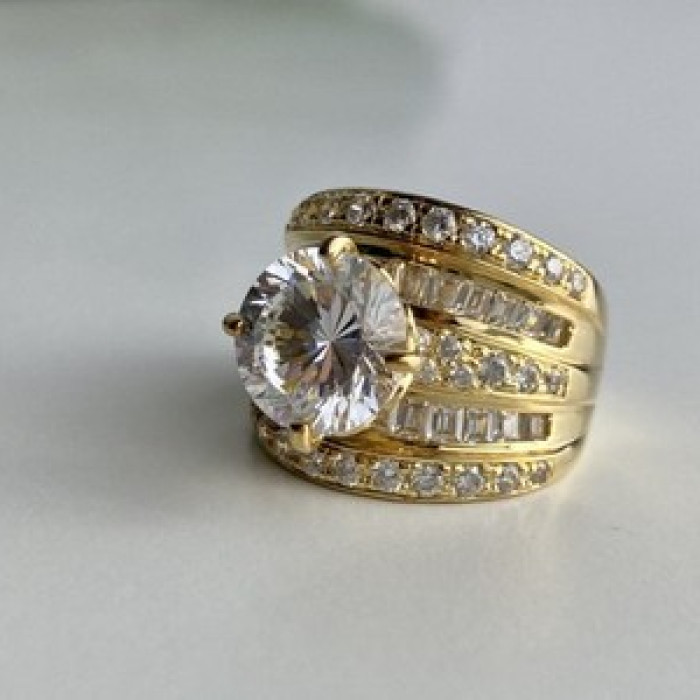 925 Sterling Silver Gold Plated CZ Ring Size 6.5