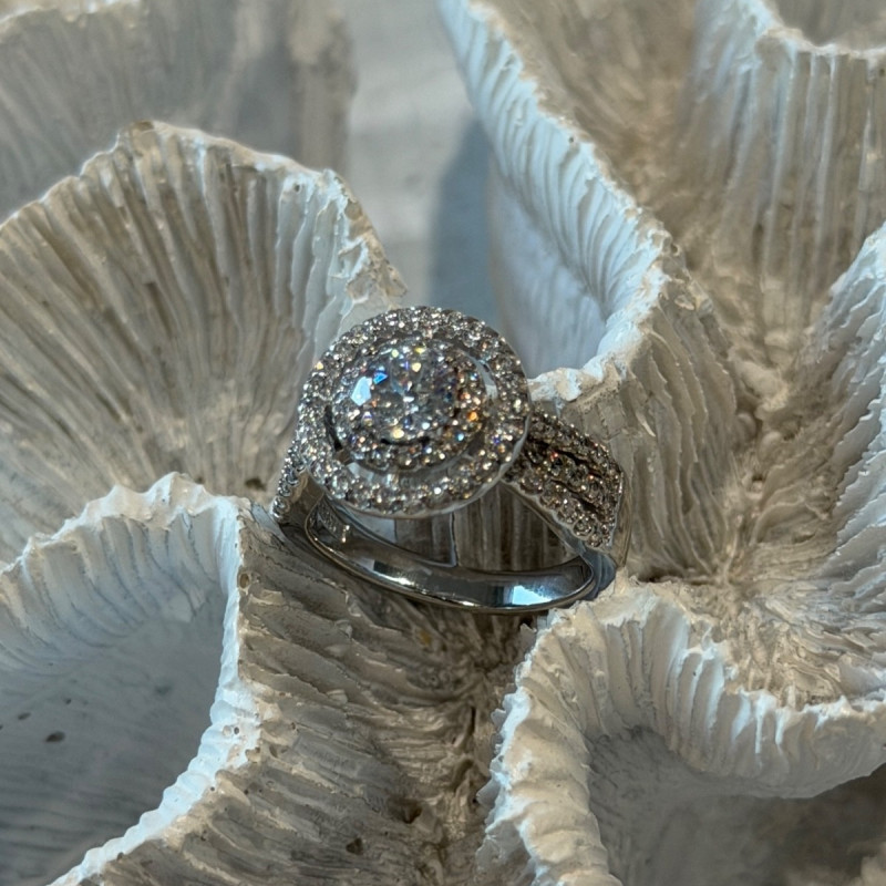 Beautiful 925 Sterling Silver Cz Ring Size 6