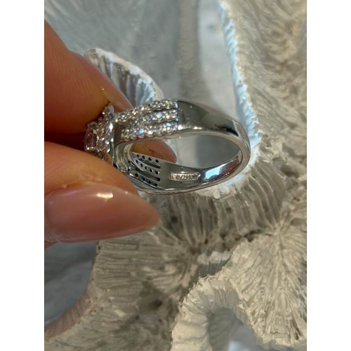 Beautiful 925 Sterling Silver Cz Ring Size 6