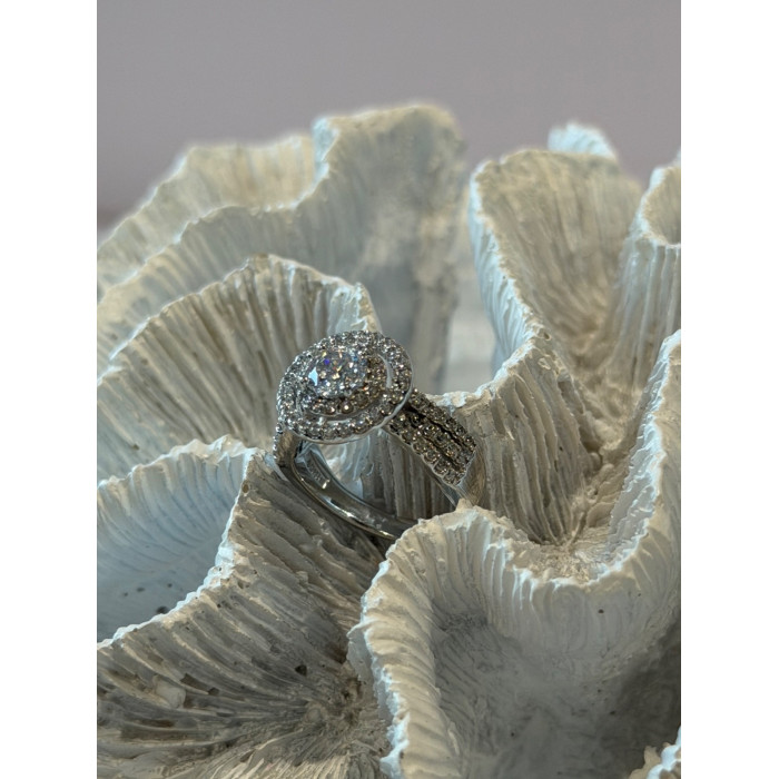 Beautiful 925 Sterling Silver Cz Ring Size 6