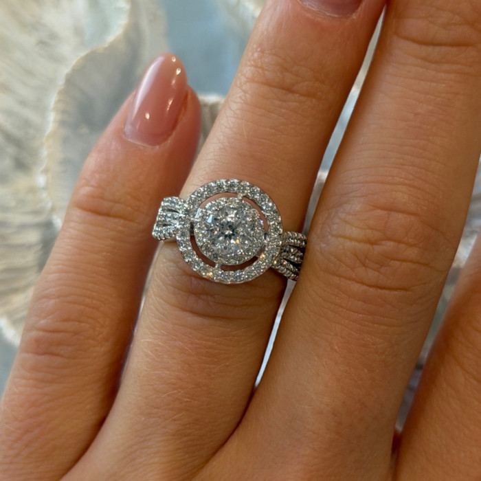 Beautiful 925 Sterling Silver Cz Ring Size 6