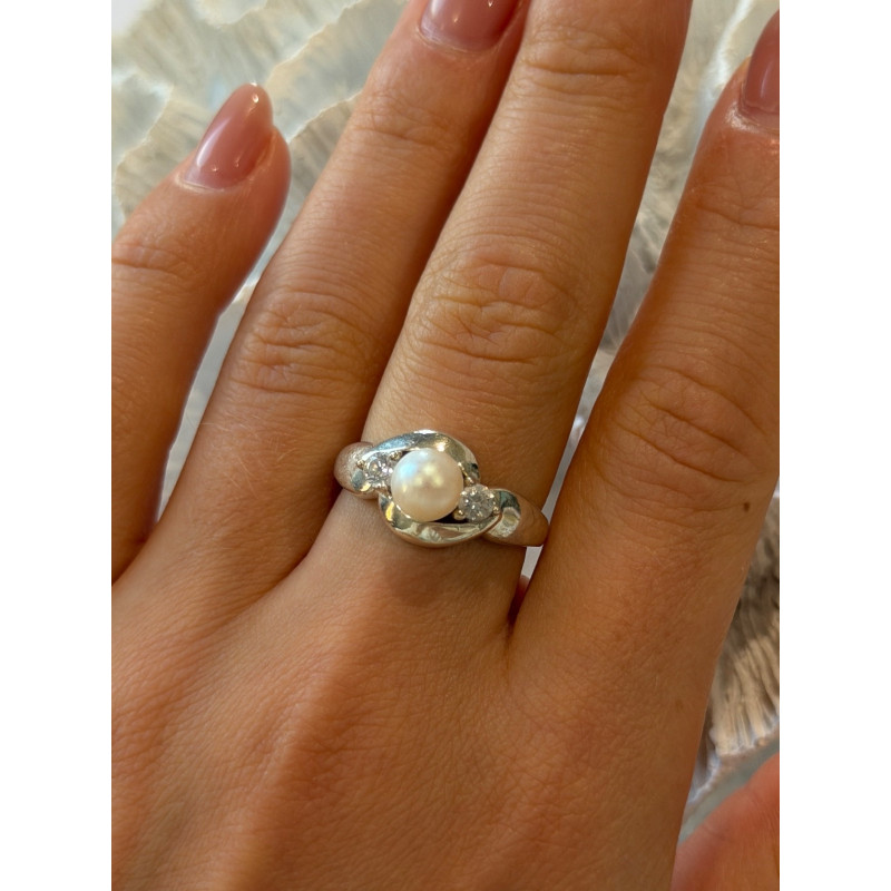 925 Sterling Silver Pearl & Cz Ring Size 8.5